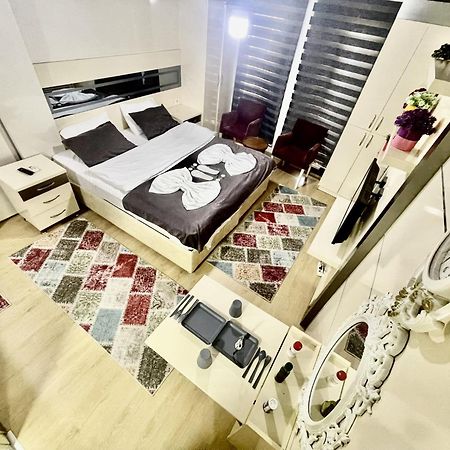 Taksim Pera Center Residence Hotel Provincia di Provincia di Istanbul Esterno foto