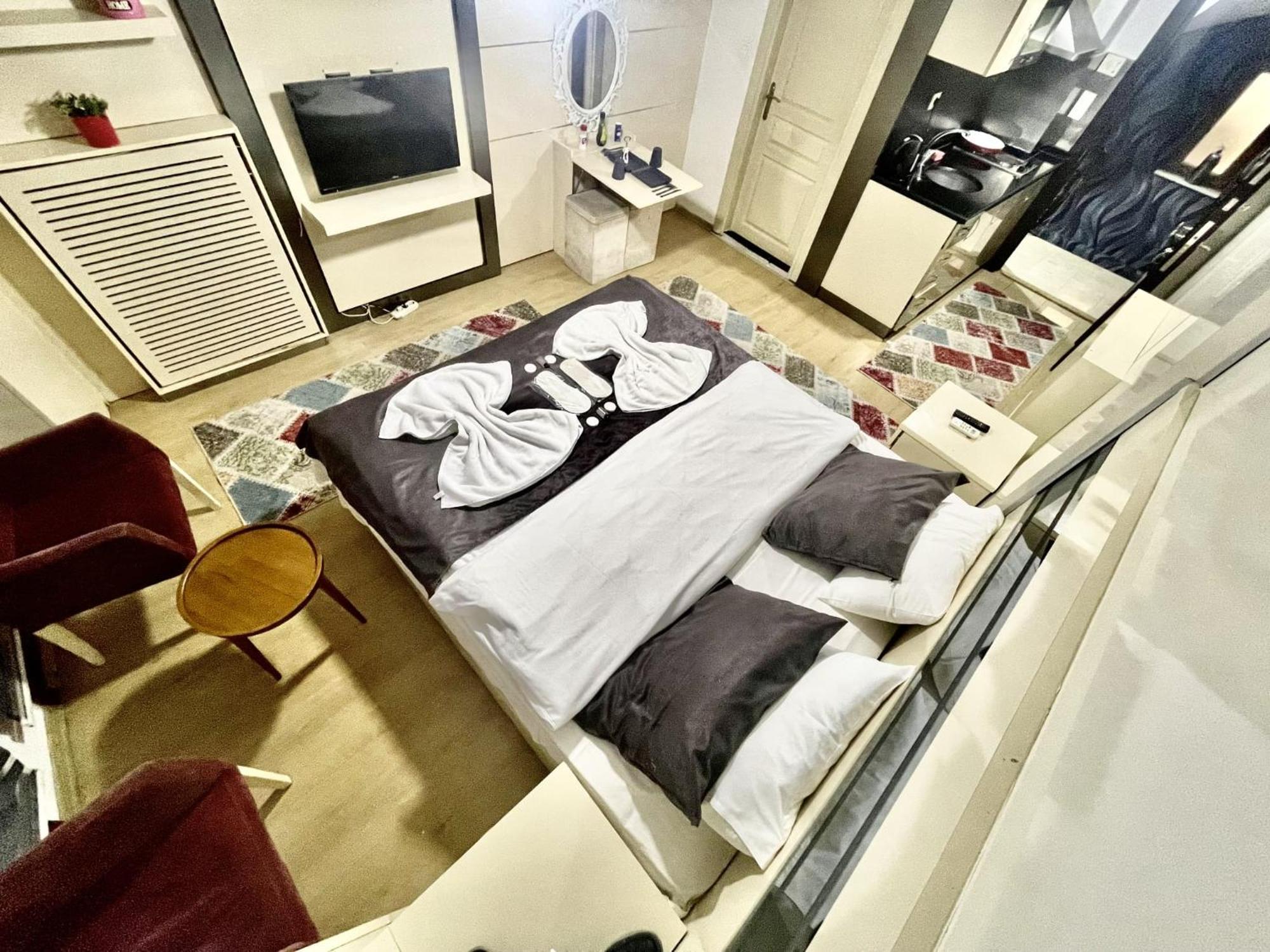 Taksim Pera Center Residence Hotel Provincia di Provincia di Istanbul Esterno foto
