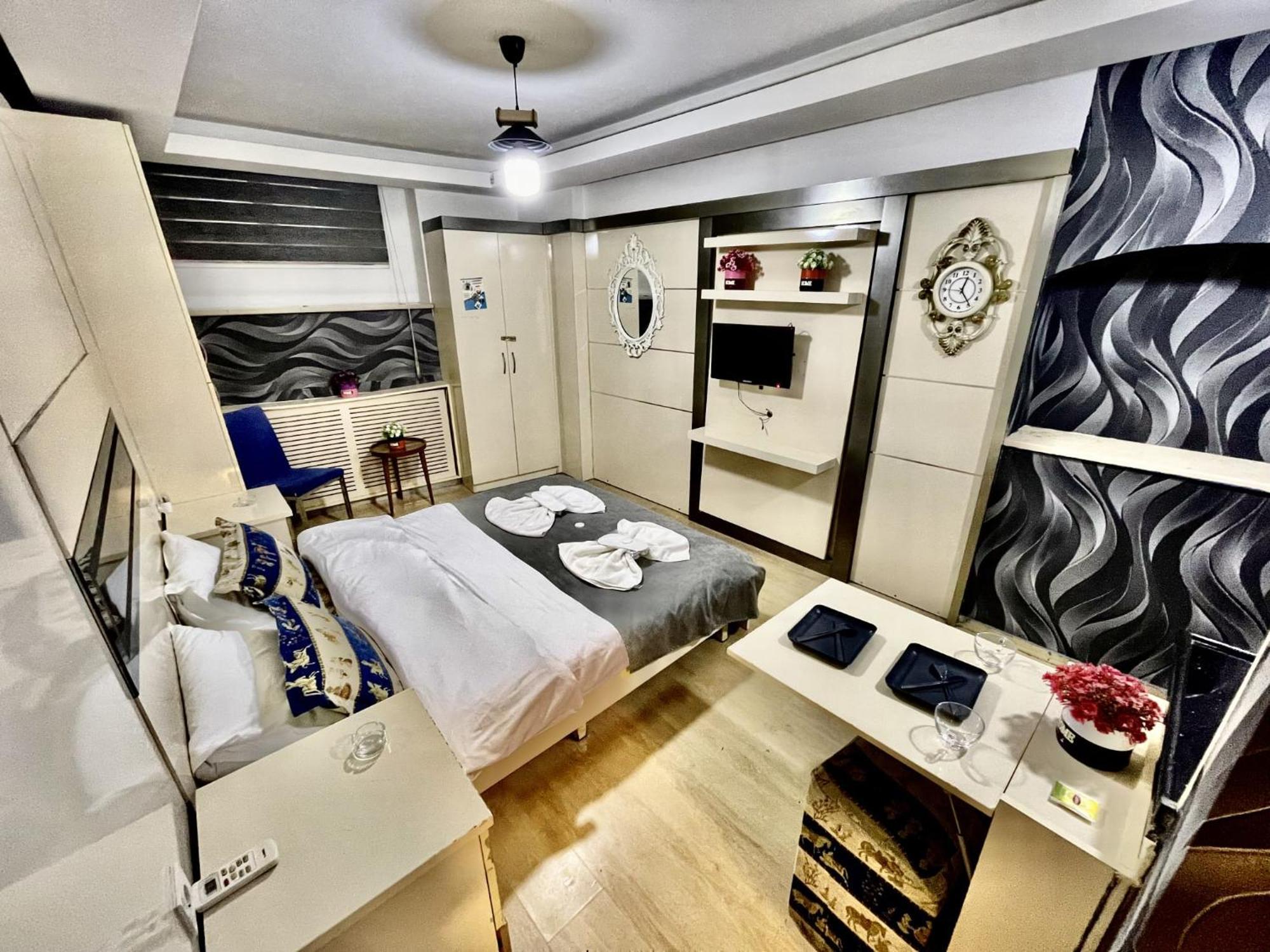 Taksim Pera Center Residence Hotel Provincia di Provincia di Istanbul Esterno foto